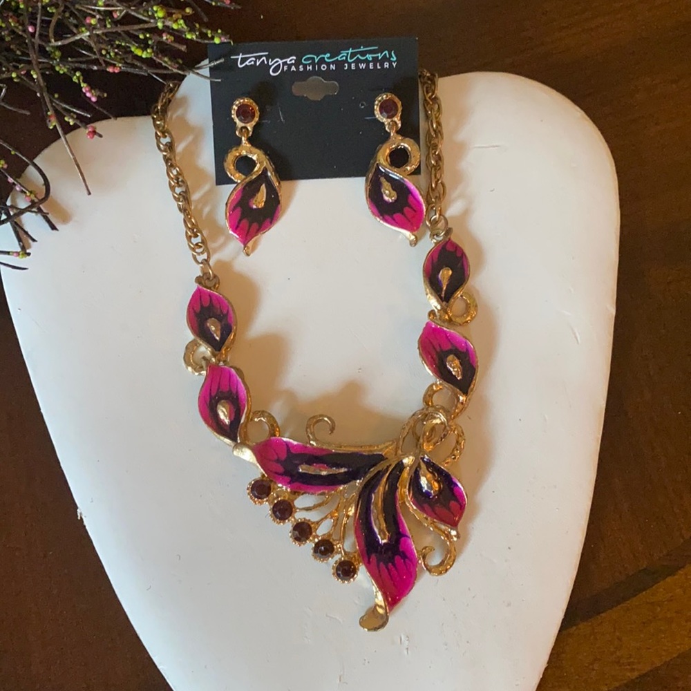Necklace & Earrings Set - Picture 1 of 6